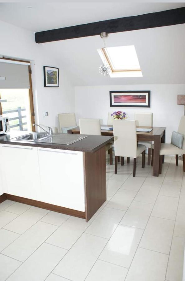 Cozy & Remote Hideaway Gintys Cottage Ross Port 외부 사진